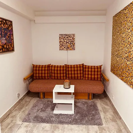 Koennecke Apartment